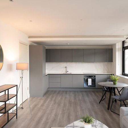 Ferienwohnung Charles Hope London Brentford Exterior foto