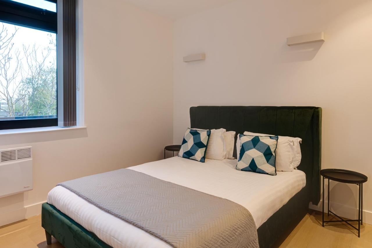 Ferienwohnung Charles Hope London Brentford Exterior foto