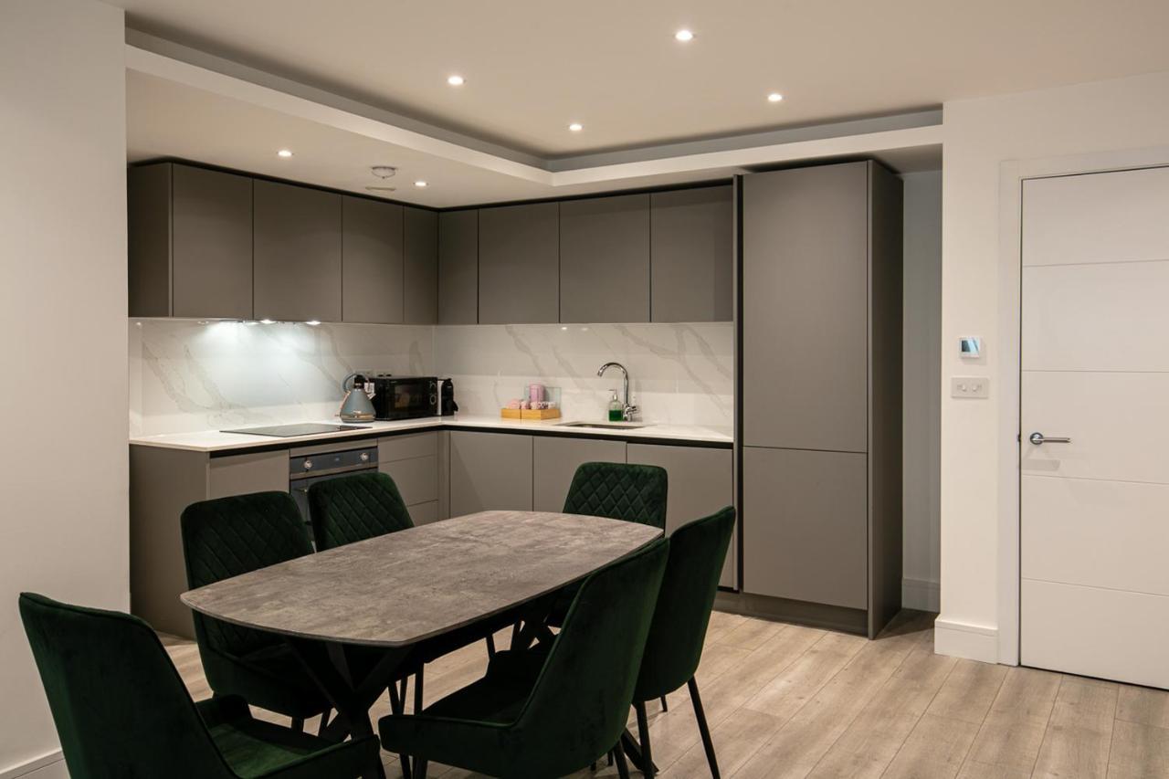 Ferienwohnung Charles Hope London Brentford Exterior foto