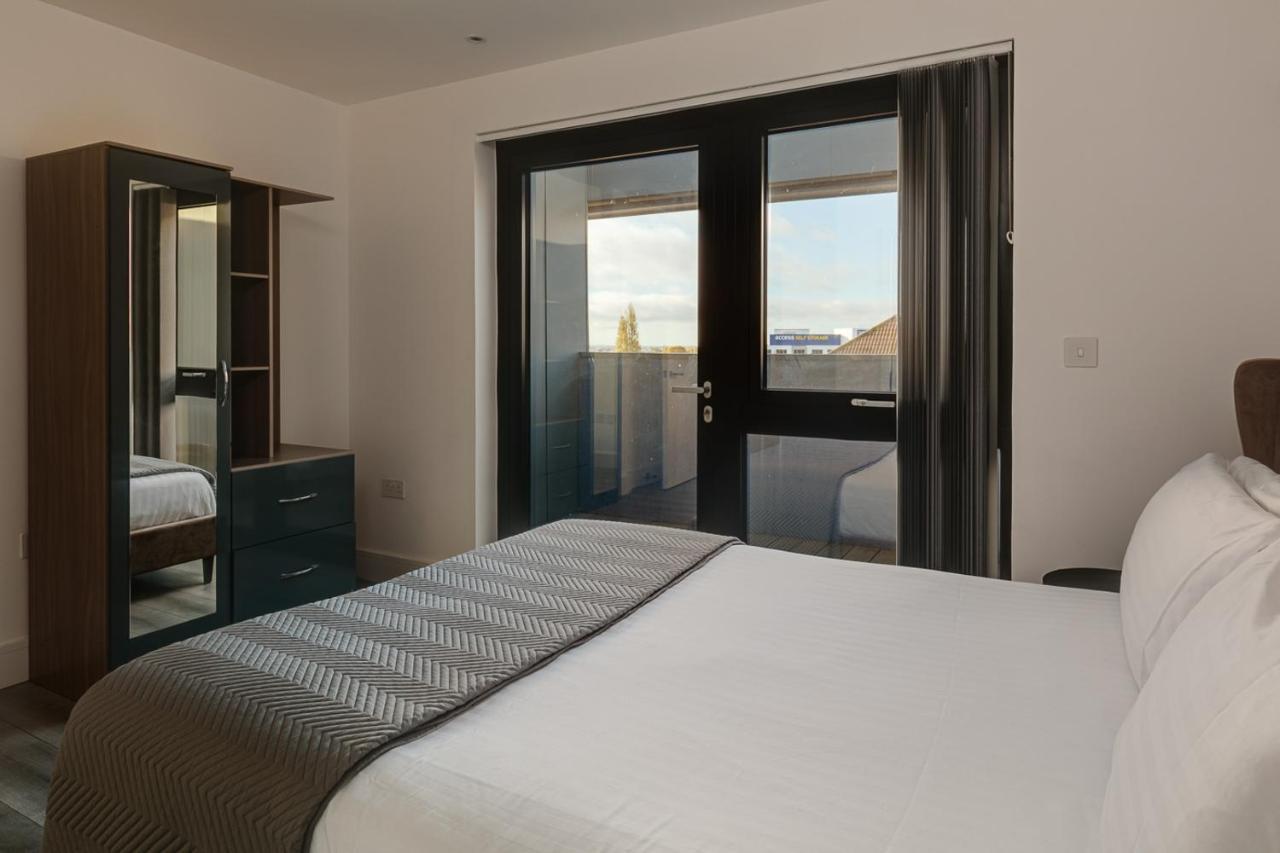 Ferienwohnung Charles Hope London Brentford Exterior foto