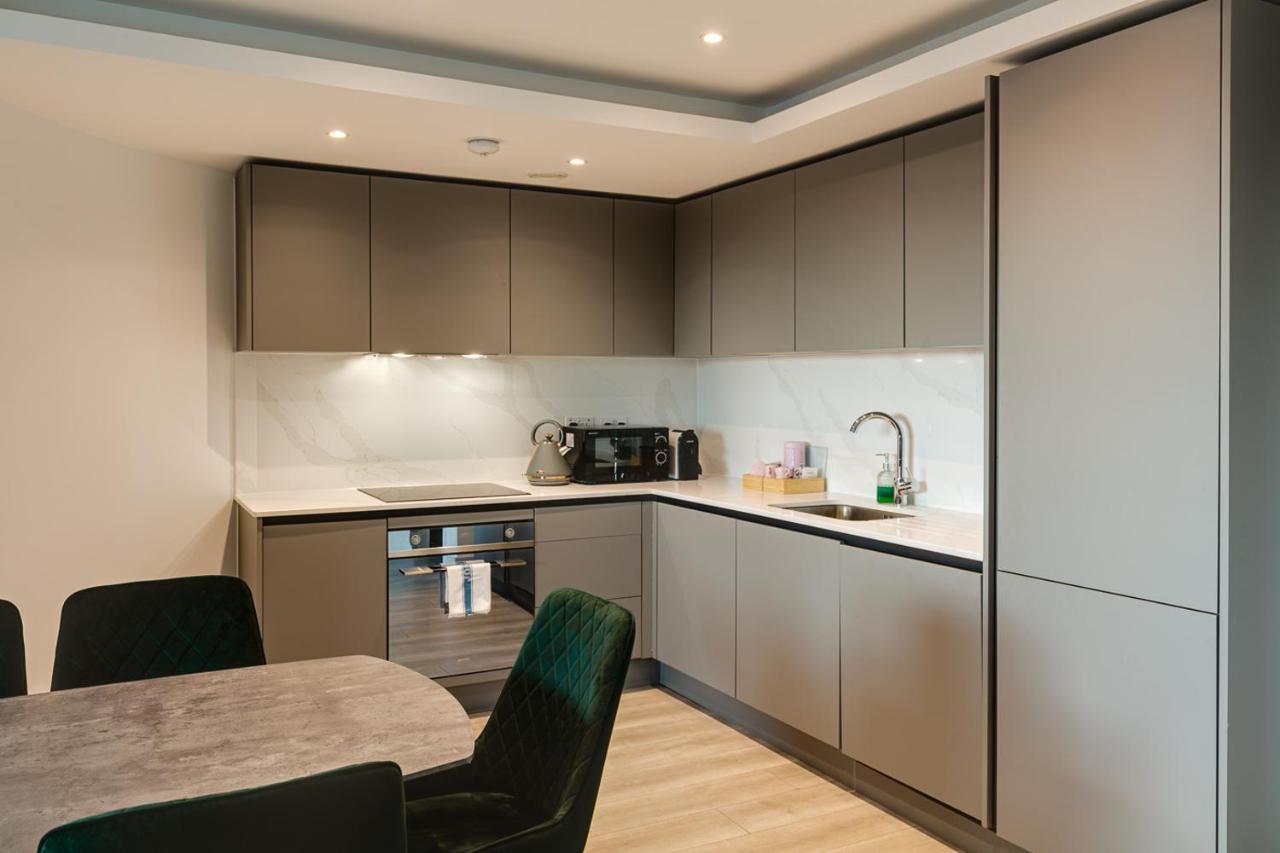 Ferienwohnung Charles Hope London Brentford Exterior foto