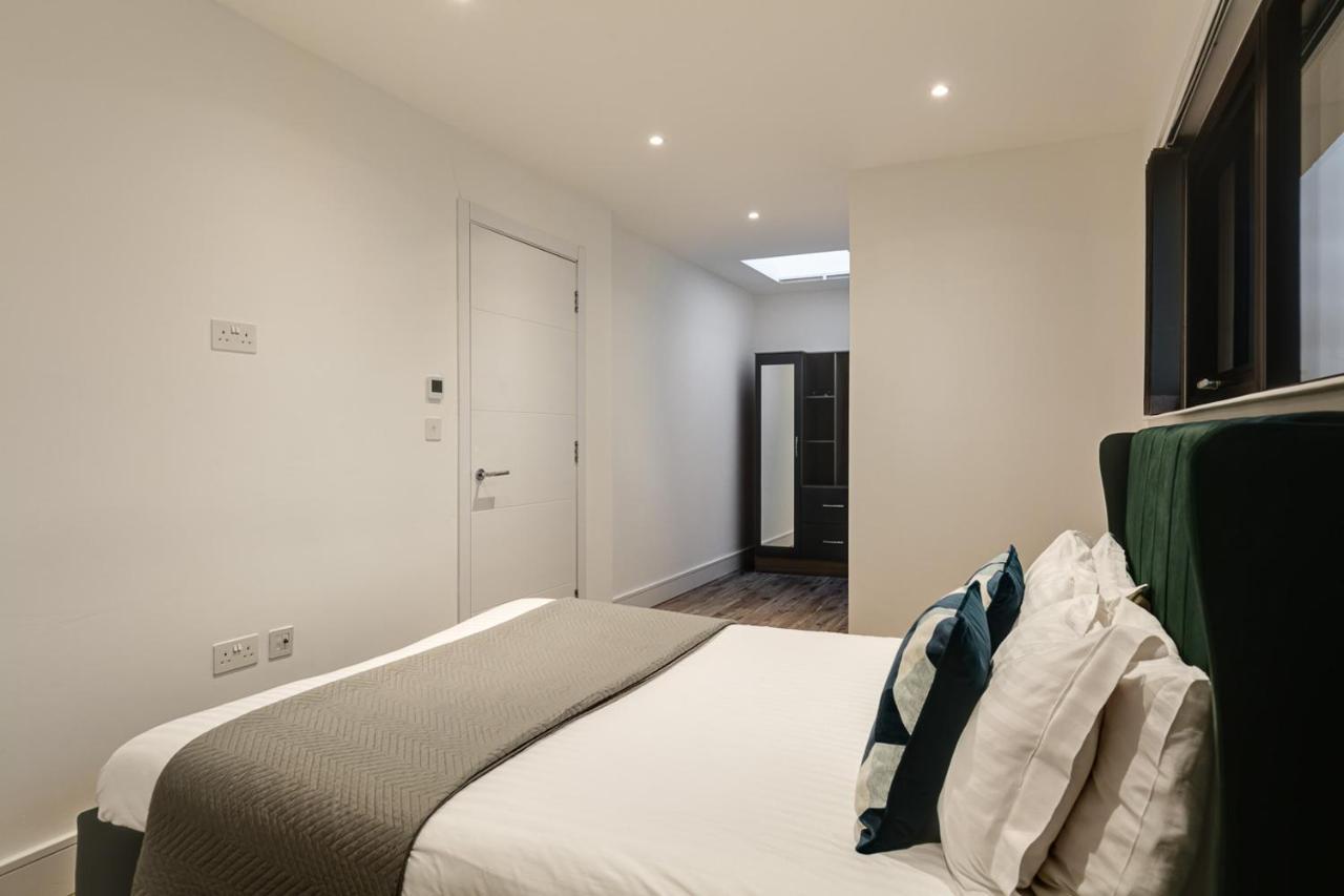Ferienwohnung Charles Hope London Brentford Exterior foto