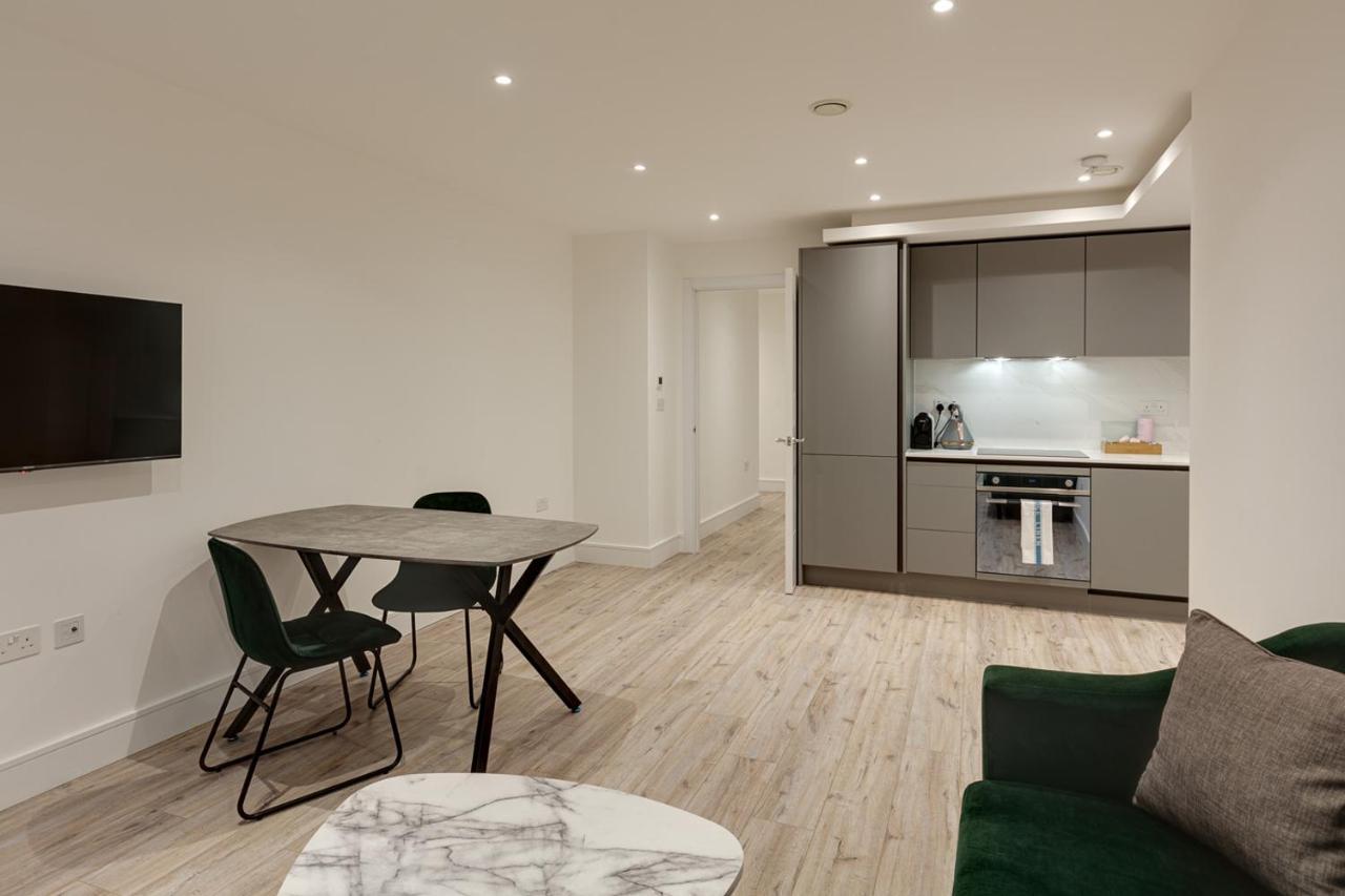 Ferienwohnung Charles Hope London Brentford Exterior foto