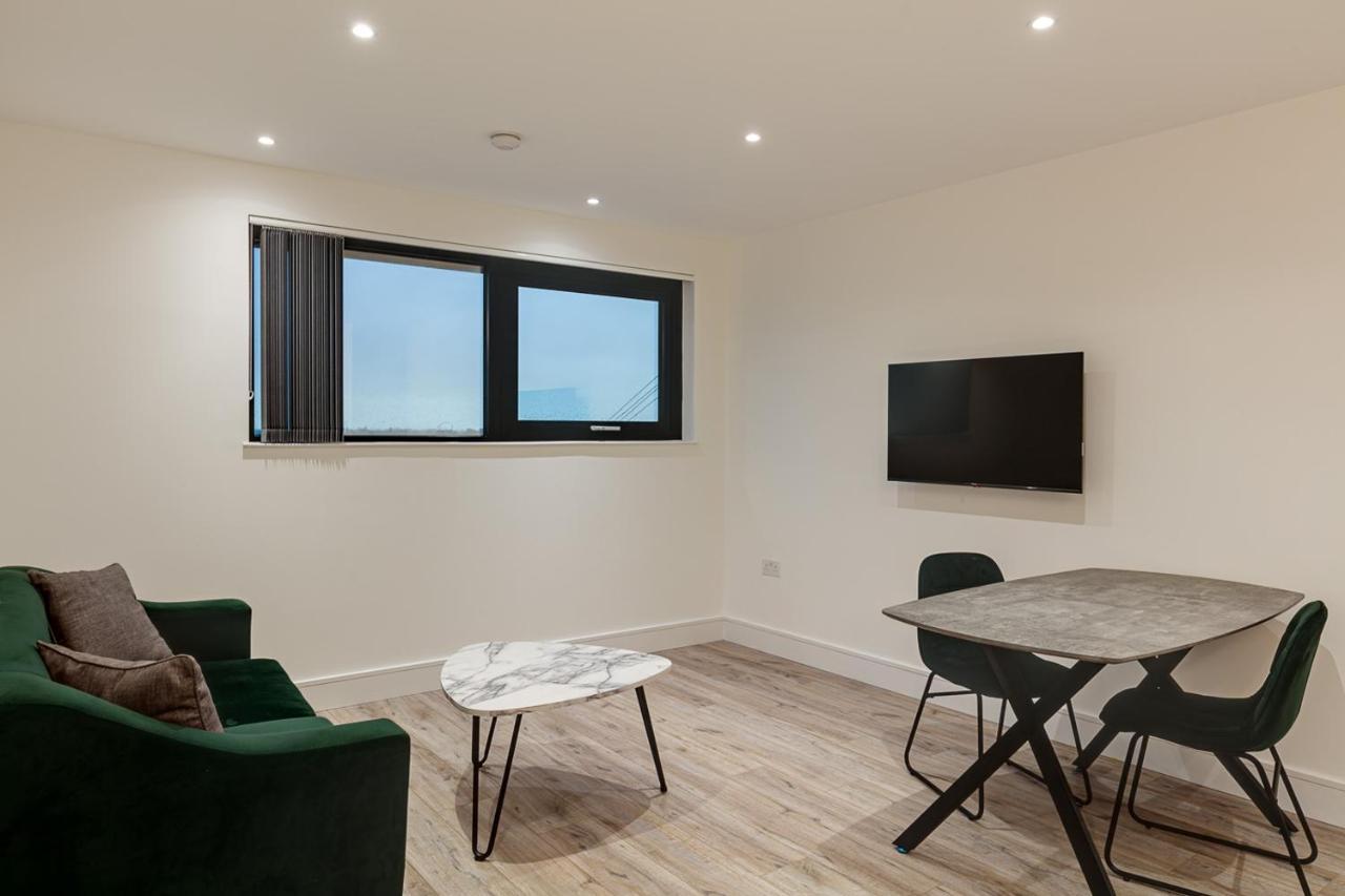 Ferienwohnung Charles Hope London Brentford Exterior foto