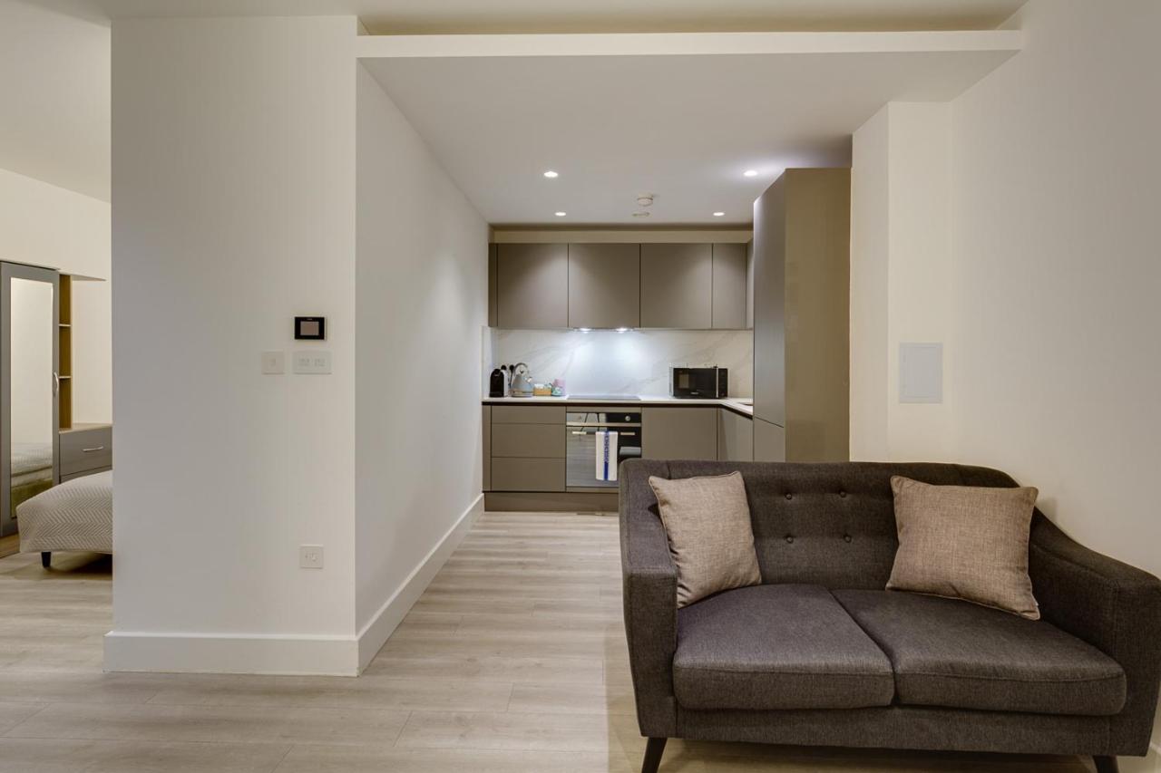 Ferienwohnung Charles Hope London Brentford Exterior foto