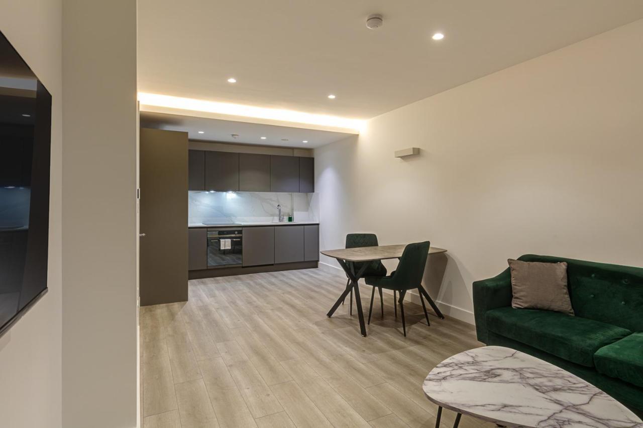 Ferienwohnung Charles Hope London Brentford Exterior foto