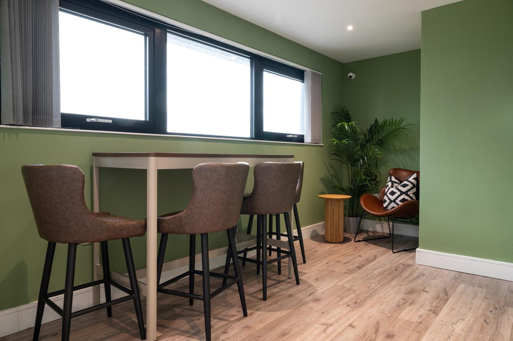 Ferienwohnung Charles Hope London Brentford Exterior foto